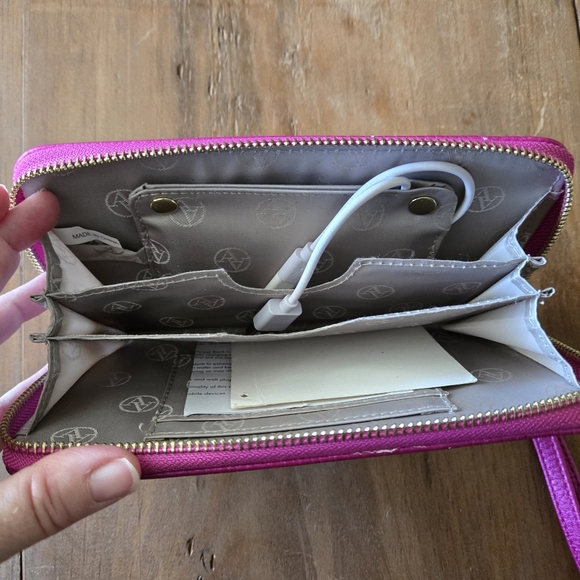 Adrienne Vittadini Pink Women's Charging Wallet - Picture 7 of 14